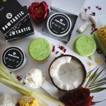 Pawtastic Mitrinošs un barojošs cietais šampūns suņiem ar citronzāles eļļu