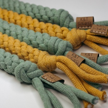 TwoTroubleTails Tug toy